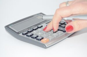 ワーケーションにかかる費用はどのくらい？